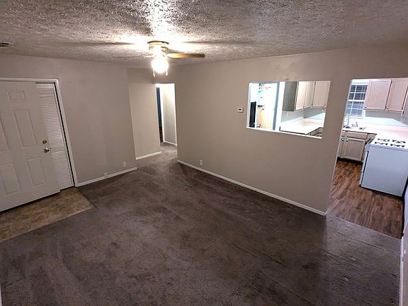 3rd image of 2624 Crystal St
