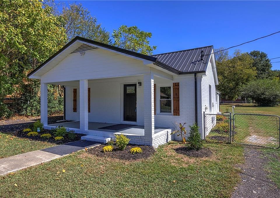 303 Pine St, Rockmart, GA 30153 MLS 7285964 Zillow