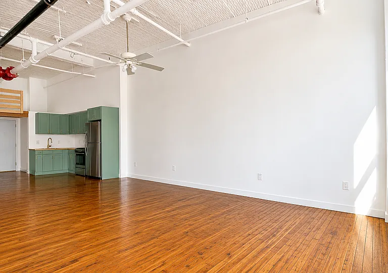 1085 Willoughby Ave #403 — Photo 2