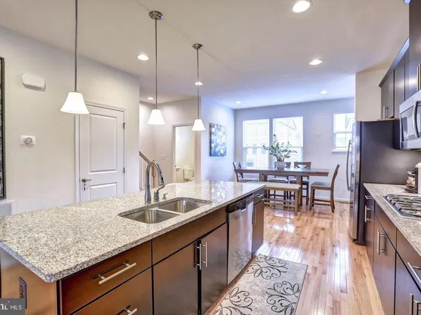 43397 Charitable St, Ashburn, VA 20148