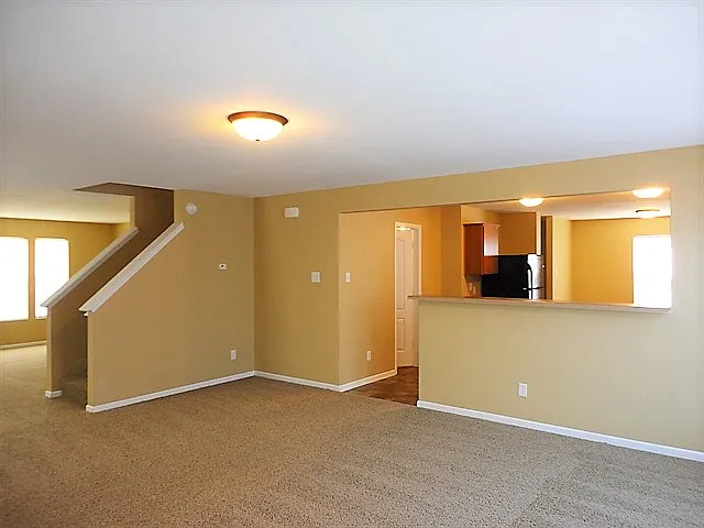 3126 Hurst St — Photo 5