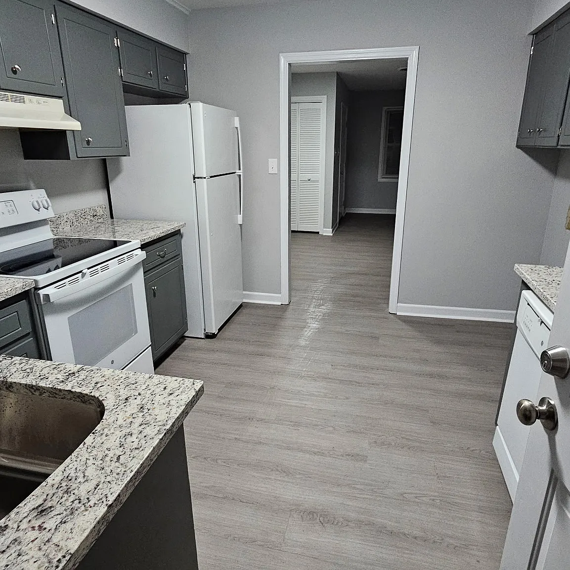 2 bed, 962 sqft, $1,200 — Photo 4