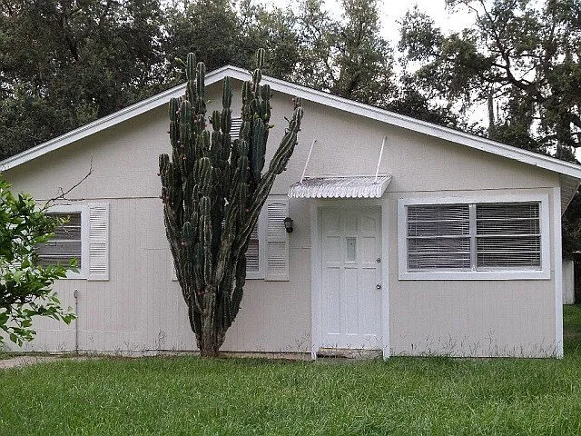 6914 Waycross Ave — Photo 1