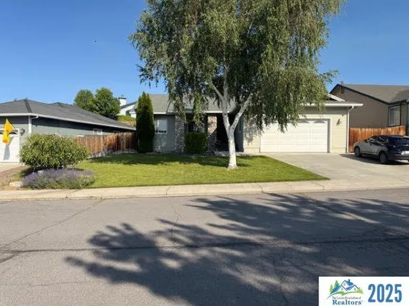 1245 Shadow Mountain Dr, Susanville, CA 96130