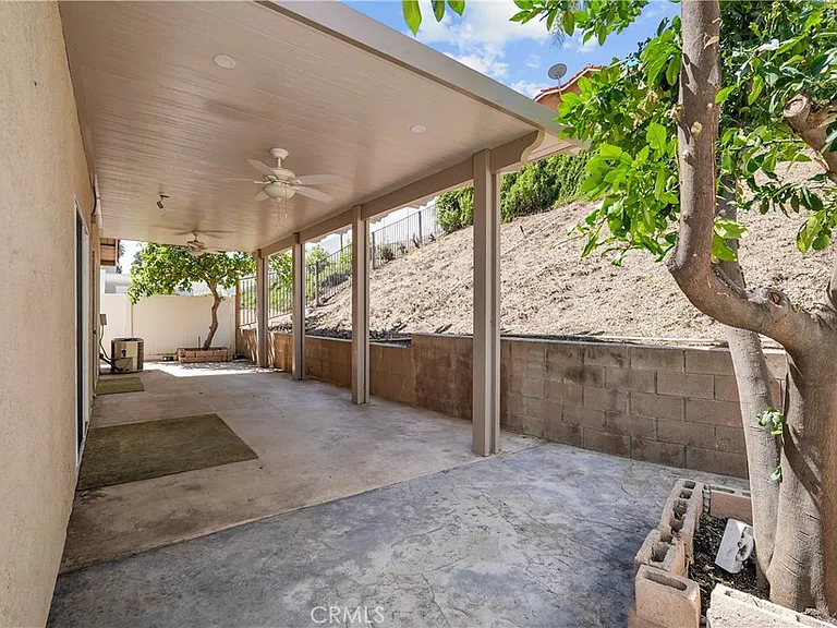 23175 Canyon Pines Pl — Photo 32
