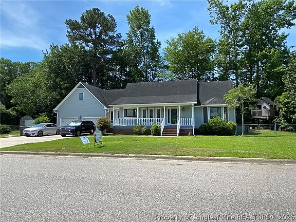 3rd image of 216 Stirling Dr