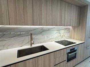 77 SE 5th St #1514, Miami, FL 33131