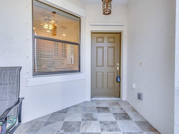3rd image of 2527 Thyme Way