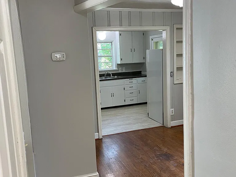 2253 Memorial Ave SW — Photo 13
