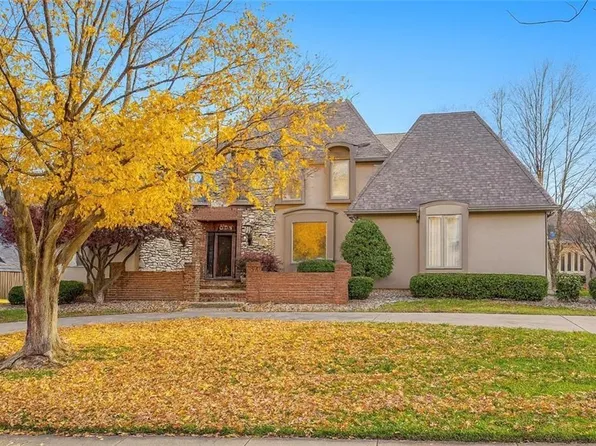 4009 W 110th St, Leawood, KS 66211