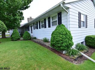 130 Whitman Cir, Pleasant Gap, PA 16823