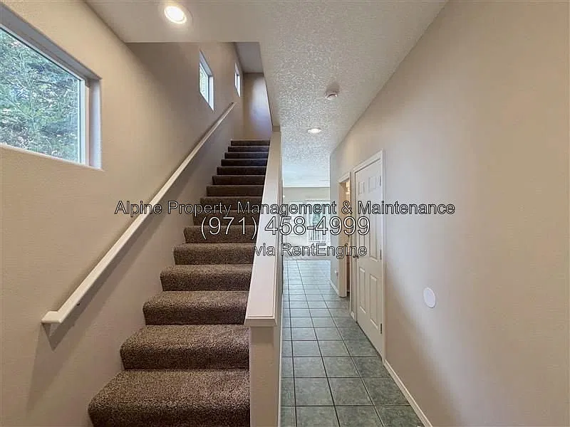 3 bed, 2.5 bath, 1376 sqft, $2,495 — Photo 4