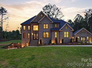 8508 Max Meadows Dr, Charlotte, NC 28227