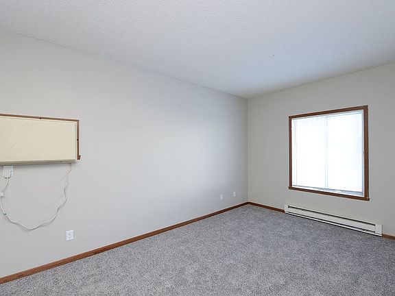 3rd image of 85C Center St