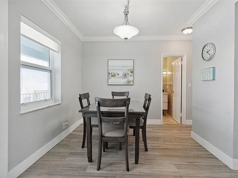 315 Van Buren St #205B — Photo 5