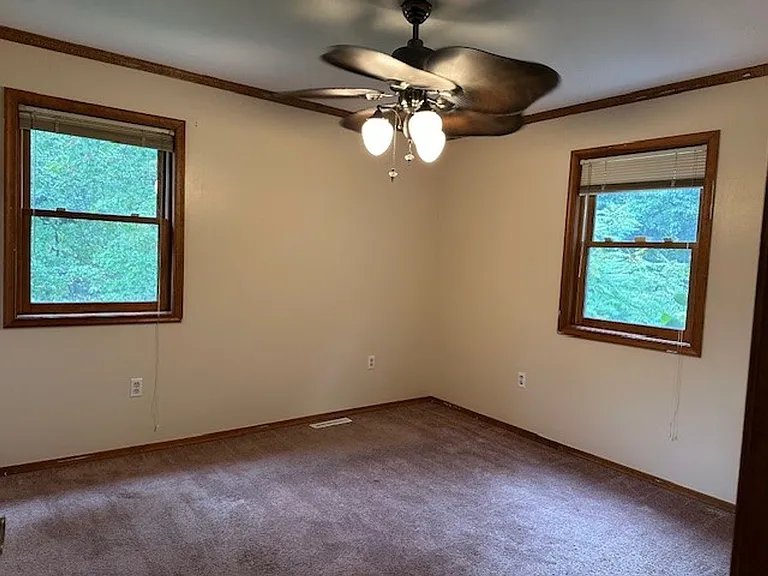 4090 Ridgeview Rd — Photo 9