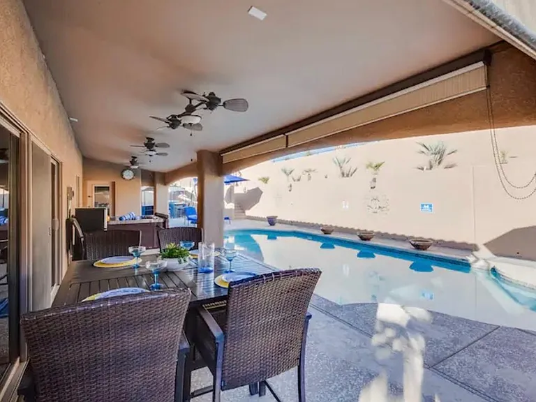 1820 Cabana Dr — Photo 35