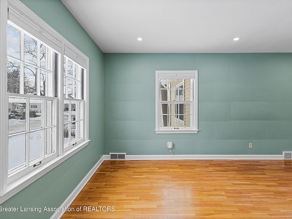 5th image of 315 Orchard St