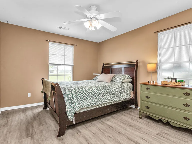 1808 County Road 2712 — Photo 12