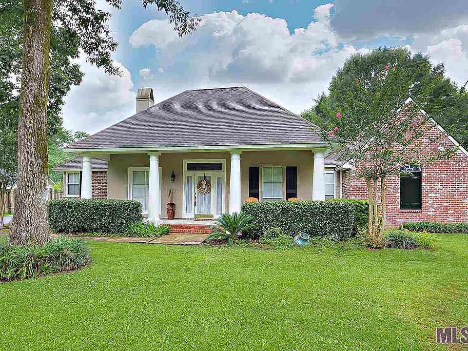 1st image of 10645 White Pine Dr