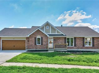2503 SW Clinton St, Oak Grove, MO 64075