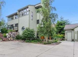 429 N Lighthouse Dr, Mears, MI 49436