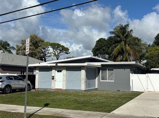 935 NE 33rd St, Oakland Park, FL 33334