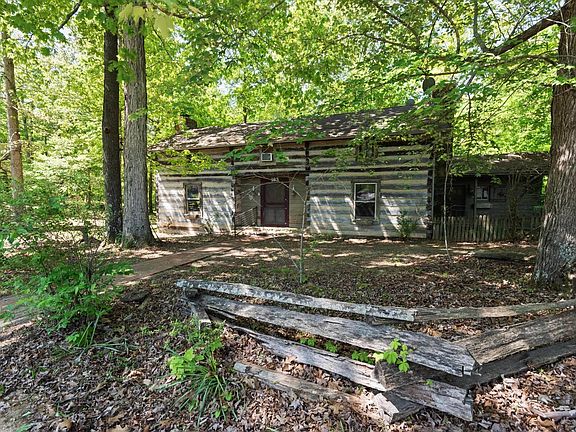 3rd image of 183 Fowler Rd