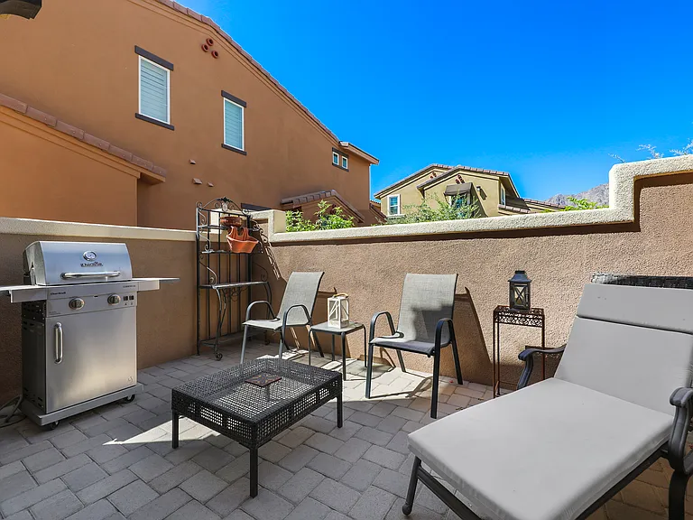 52358 Hawthorn Ct — Photo 21