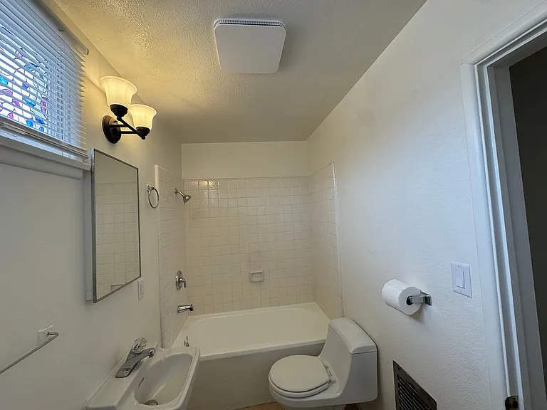 111 Alabama St — Photo 8
