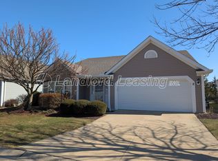 1417 Hollow Wood Ln, Avon, OH