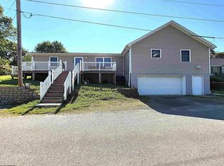 1643 Simmons Ln, Fairmont, WV 26554