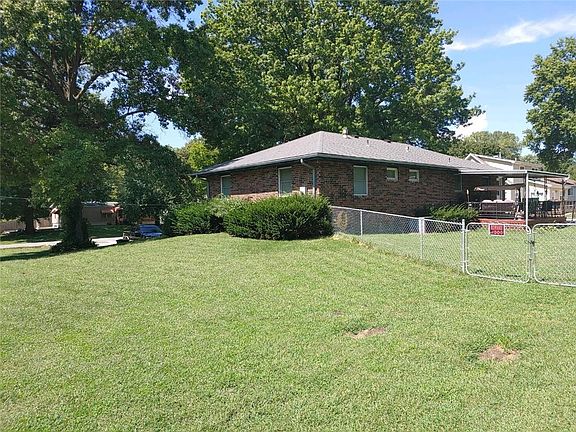 2nd image of 3601 S 29th St