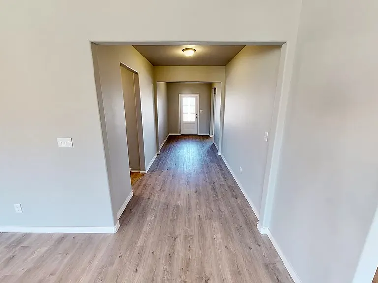 5803 Waverly Ave — Photo 6