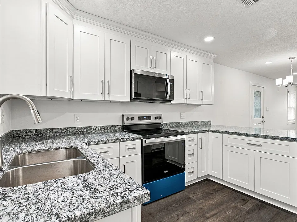 731 Kirby Ln #735