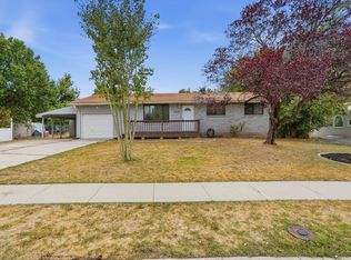 5276 S Huntington Cir, Salt Lake City, UT 84129