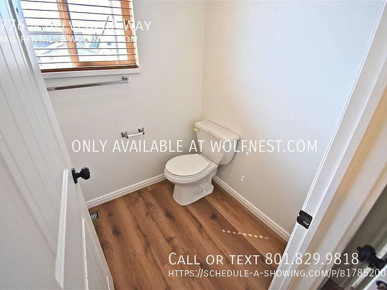 1776 N Belvedere Way — Photo 23