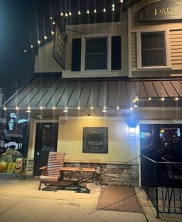2nd image of 250 Park Ave