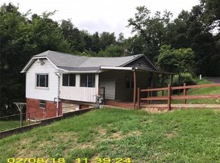 19 Old Pittsburgh Ln, Smock, PA 15480