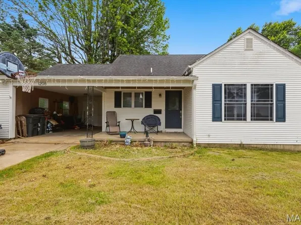 1208 W 7th St, Washington, MO 63090