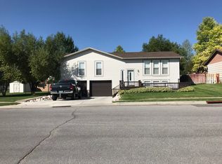 603 Herschler Ave, Evanston, WY 82930