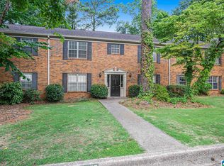 2030 Montreat Cir APT D, Vestavia Hills, AL 35216
