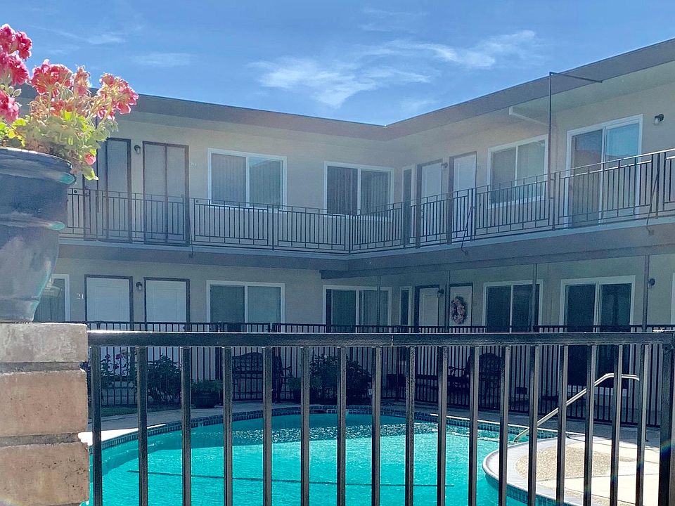 1st image of 2095 Lincoln Ave