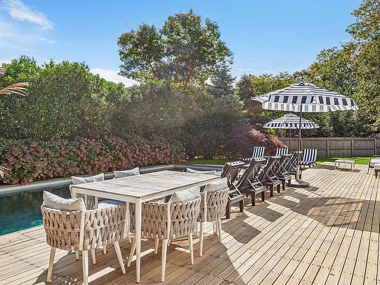 69 Three Mile Harbor Dr — Photo 30