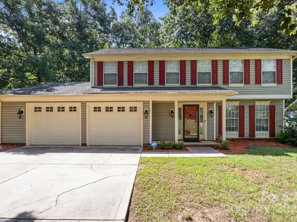10327 Shelter Rock Ct, Charlotte, NC 28214