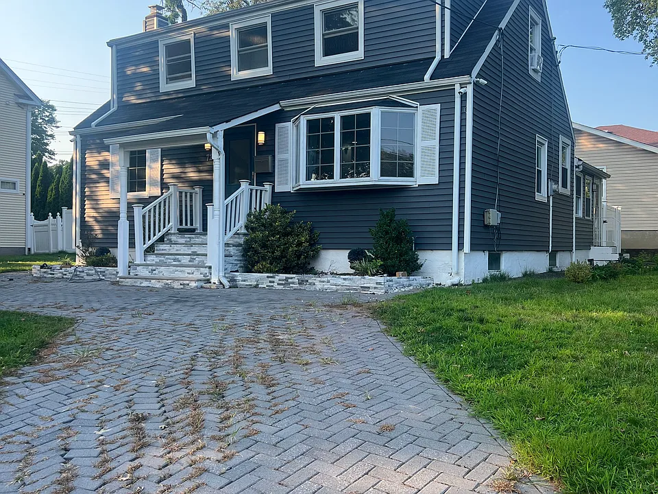 72 San Antonio Ave