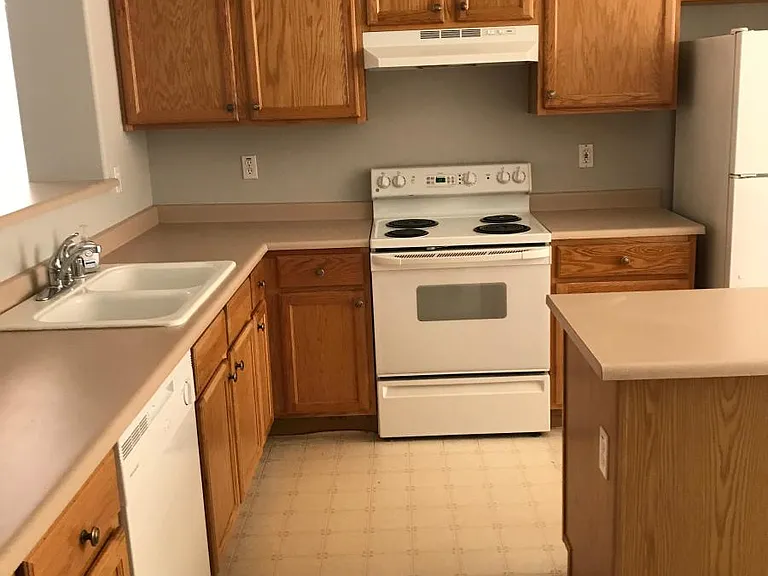 1632 W Nighthawk Way — Photo 7
