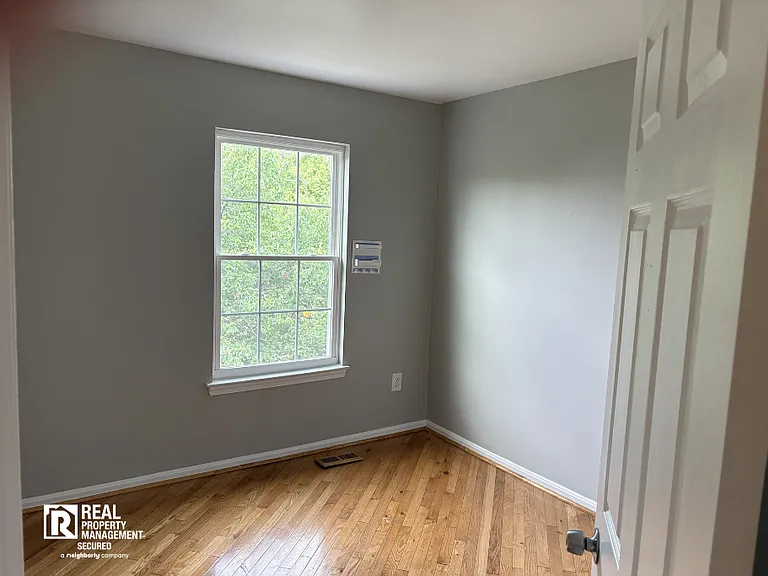 1346 Riverwood Way — Photo 6