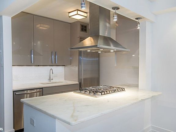 4th image of 211 Madison Ave #6B