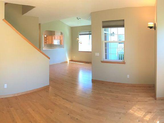 Photos of similar unit